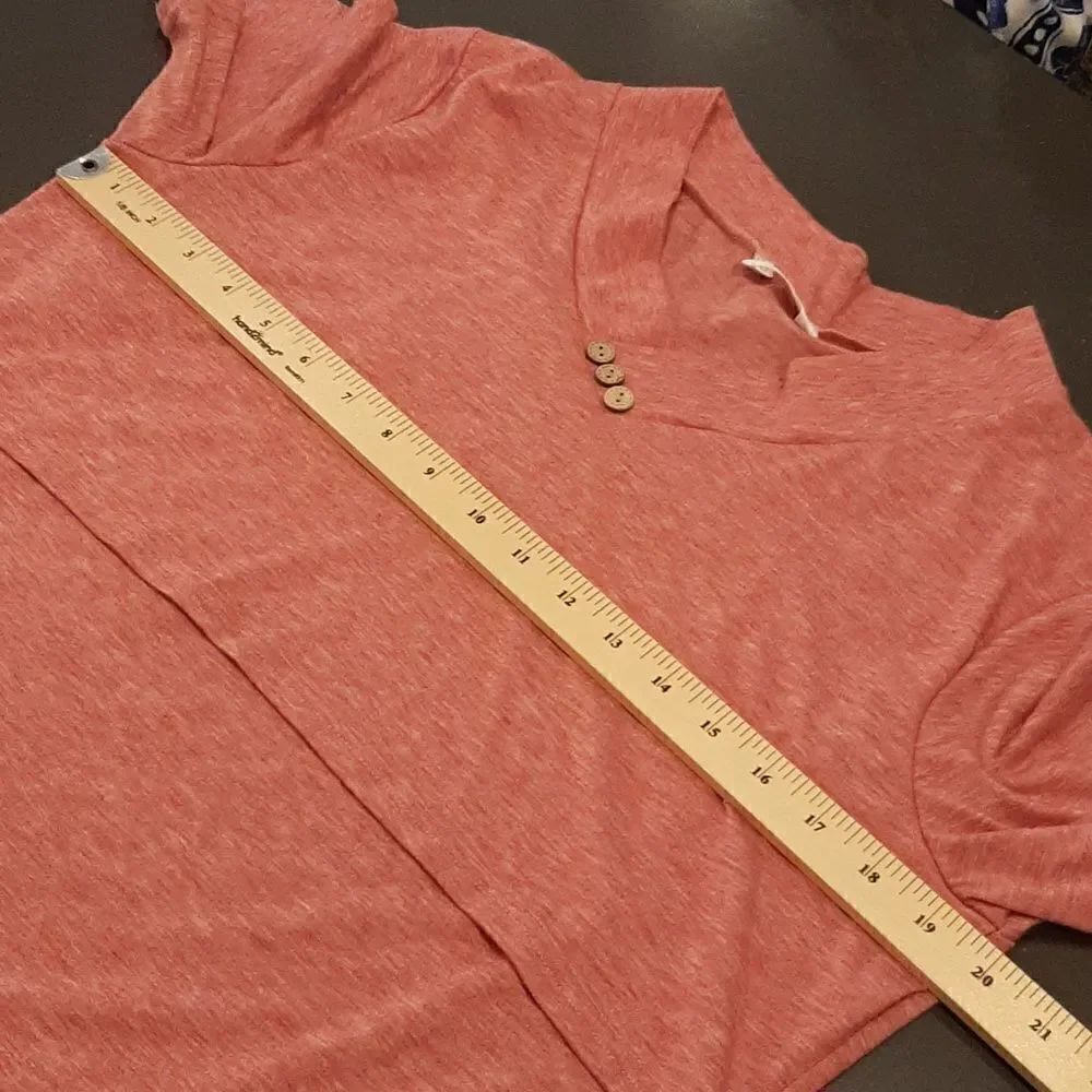 Large Pink Shirt with Buttons - Picture 5 of 9